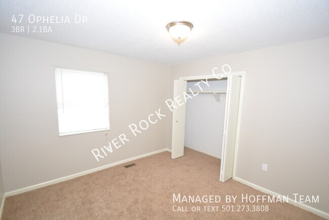 Building Photo - 47 Ophelia Dr