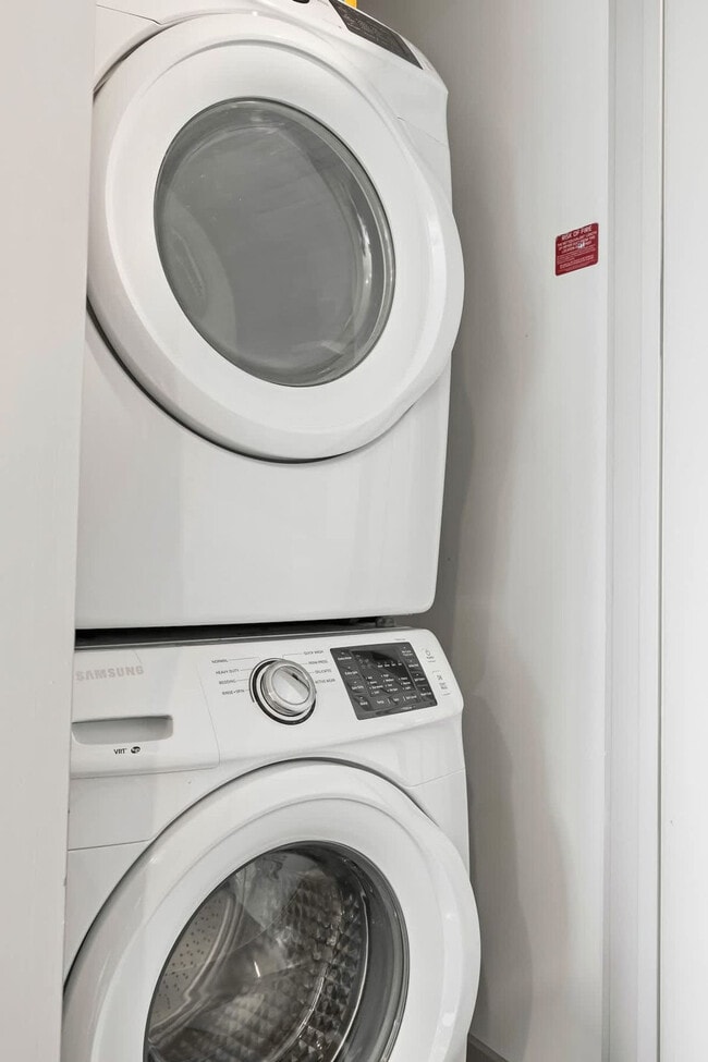 Building Photo - 777 11th St NW