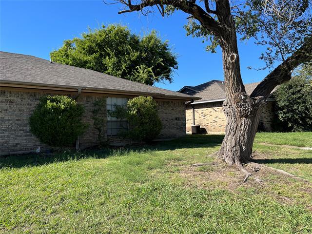 Building Photo - 826 Skyline Dr