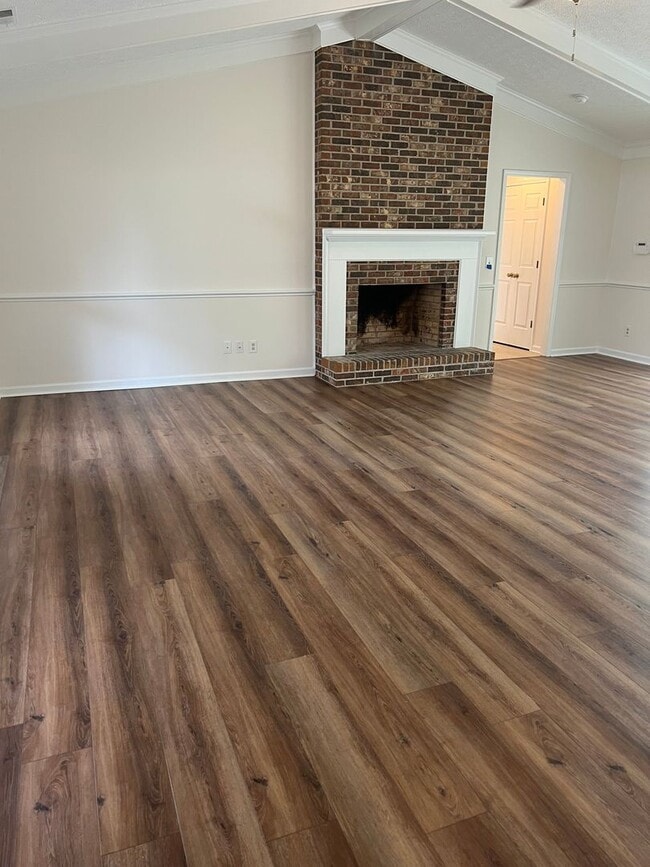 Building Photo - Awesome Home for Rent in Conway! Golf Course Views from back patio... HUGE Yard. Central location...