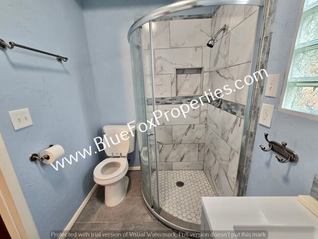 Building Photo - 3240 E Halcyon Pl