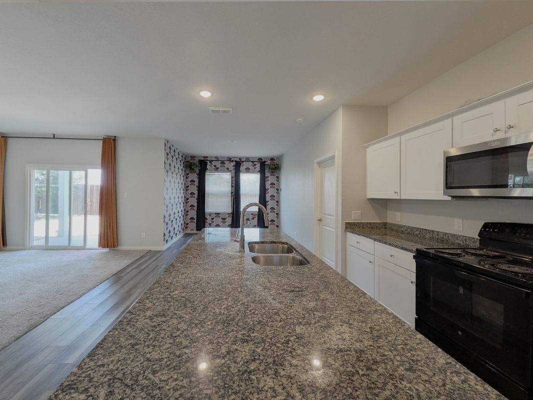 Building Photo - 2905 Aspen Dr