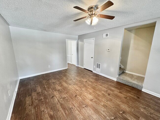 Building Photo - 3614 Tchulahoma Rd