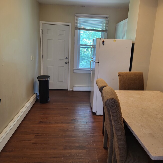 Building Photo - 68 Senior St