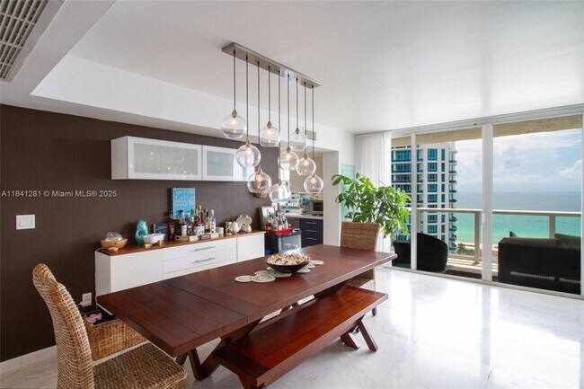 Building Photo - 5900 Collins Ave