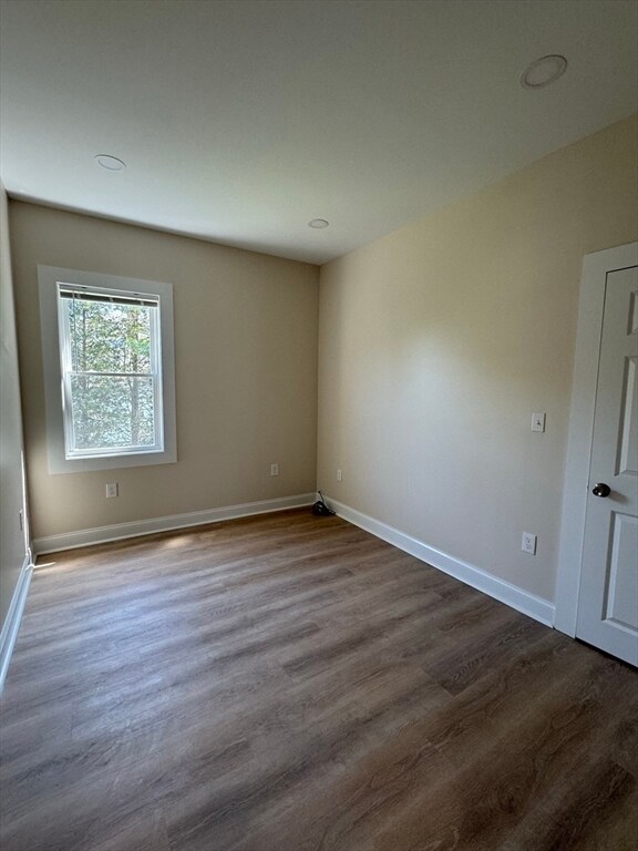 Building Photo - 180 Richmond St