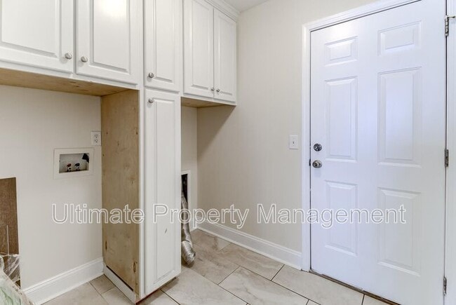 Building Photo - 902 Kiwi Ln