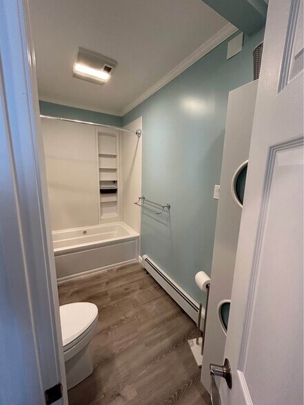 Building Photo - 18 Park Ave