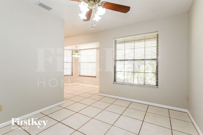 Building Photo - 12122 Cheyenne Trail