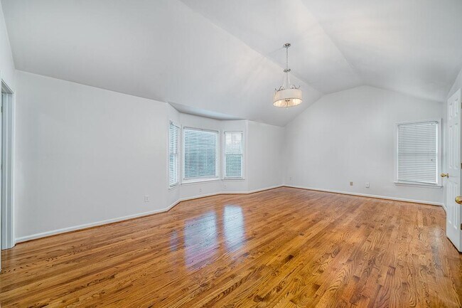 Building Photo - 1158 Alexandria Ct NE
