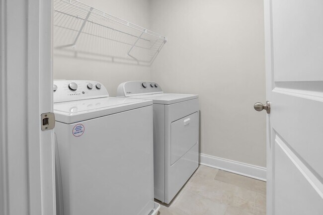 Building Photo - 326 Seaton Wy