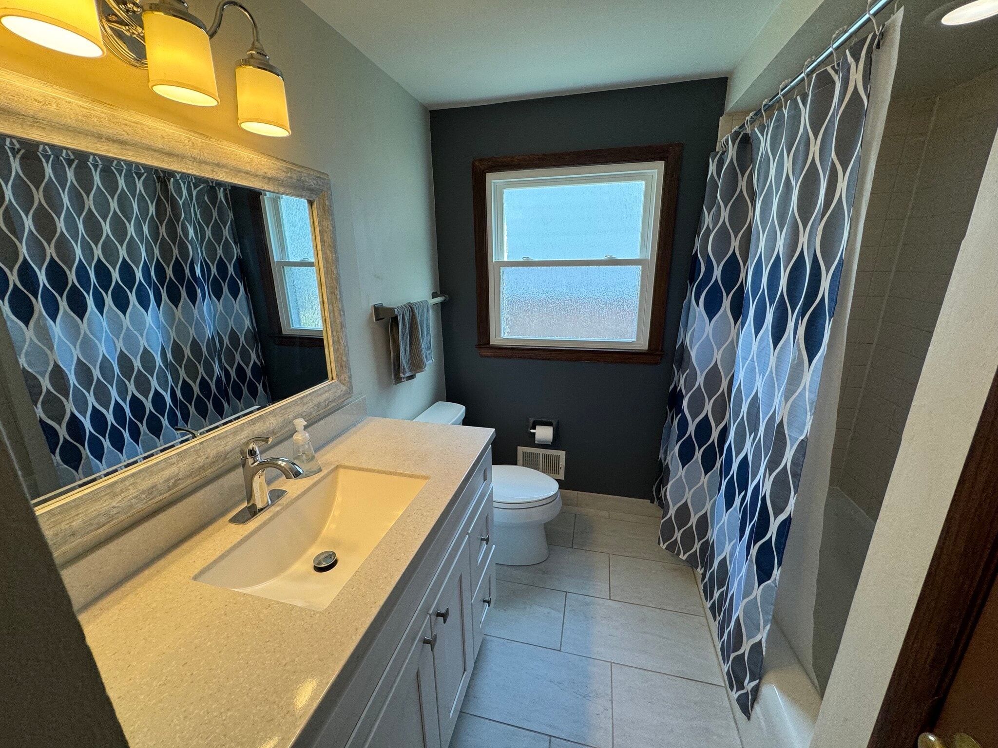 Remodeled Full Bath - 2862 N 124th St