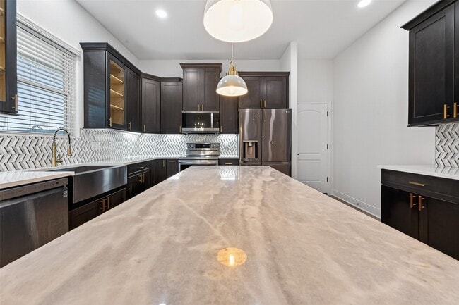 Building Photo - 6626 Highrock Rd