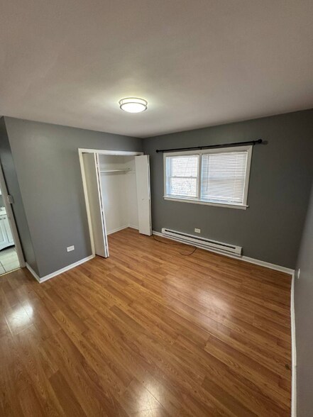Building Photo - 3110 W 59th St