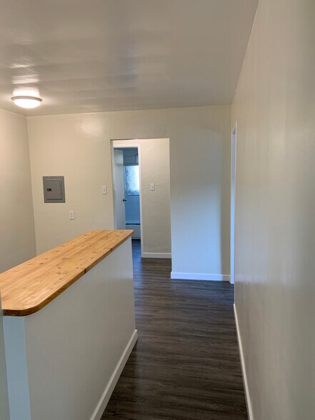 Building Photo - 16 Pacheco St