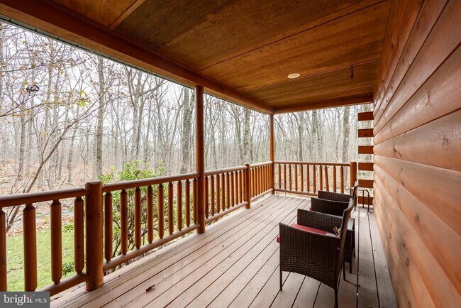 Building Photo - 1212 Acacia Dr