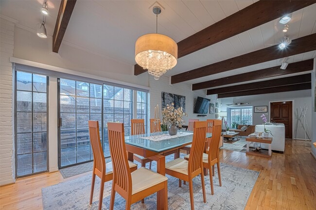 Building Photo - 5368 Brownway St