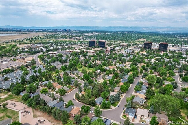 Building Photo - 11467 E Amherst Cir S