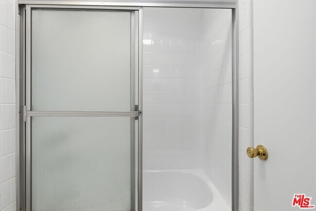 Building Photo - 711 Machado Dr