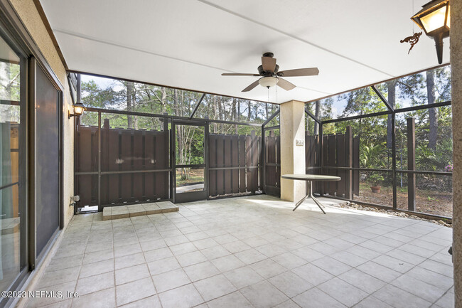 Building Photo - 10347 Big Tree Terrace