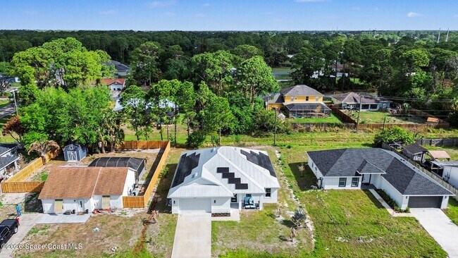Building Photo - 1444 Seeley Cir NW
