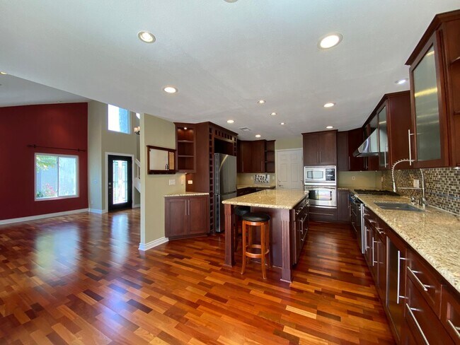 Building Photo - Cardiff living at its finest! Stunning 2-B...