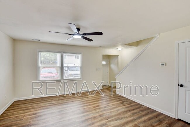 Building Photo - 1307 Richmond Ave