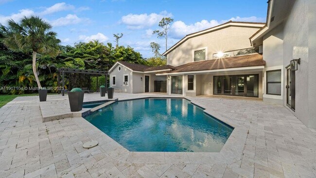 Building Photo - 5831 NW 81st Terrace