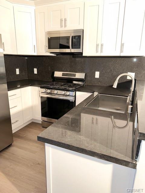 Building Photo - 19421 Ventura Blvd