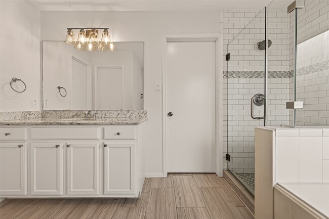 Building Photo - 14227 Cypress Valley Dr