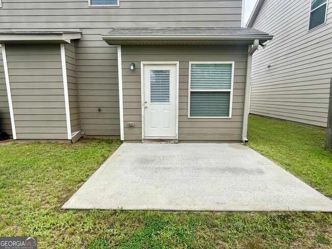 Building Photo - 188 Leland Ln