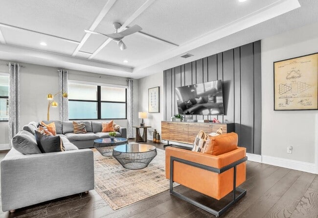 Building Photo - 4218 Mendel Ln