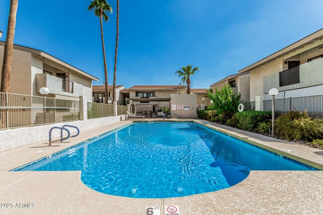 Building Photo - 6480 N 82nd St