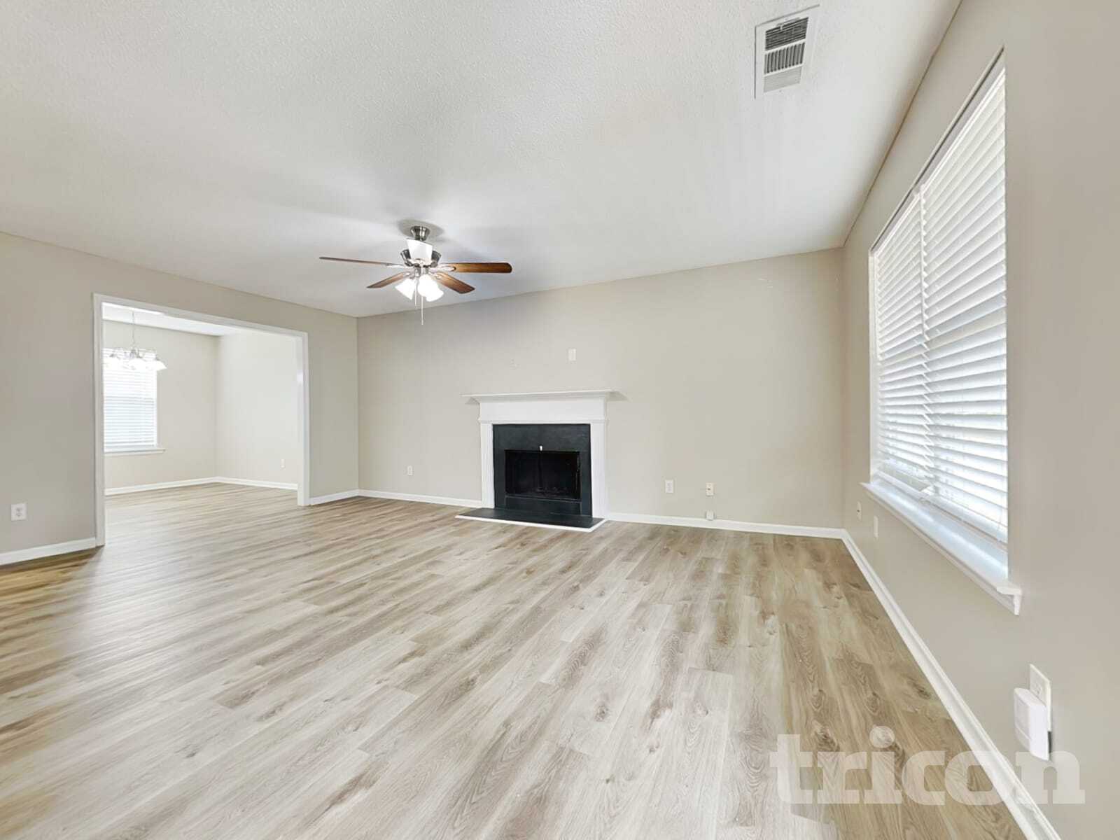 Building Photo - 30 Kendall Ln