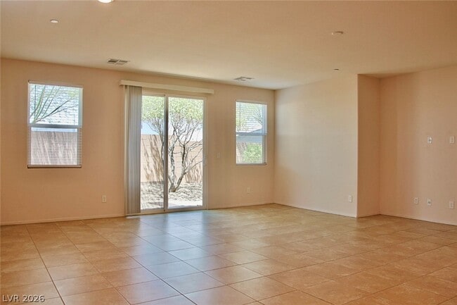 Building Photo - 2124 Del Aqua Ave