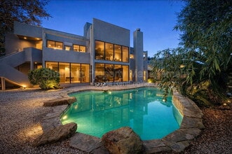 Building Photo - 8115 Fondren Lake Dr