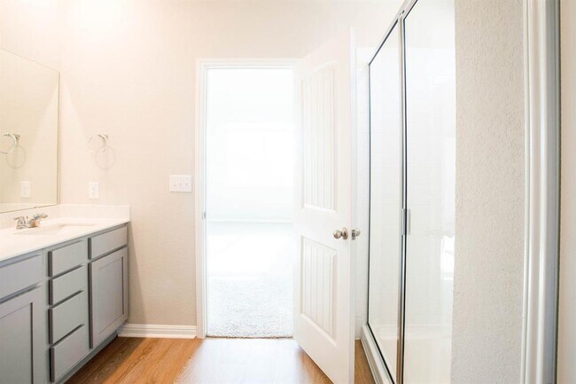 Building Photo - 1612 Fairhaven Gtwy