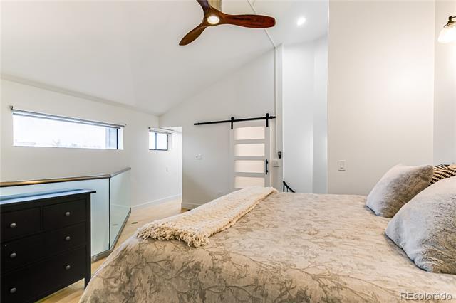 Building Photo - 350 Detroit St