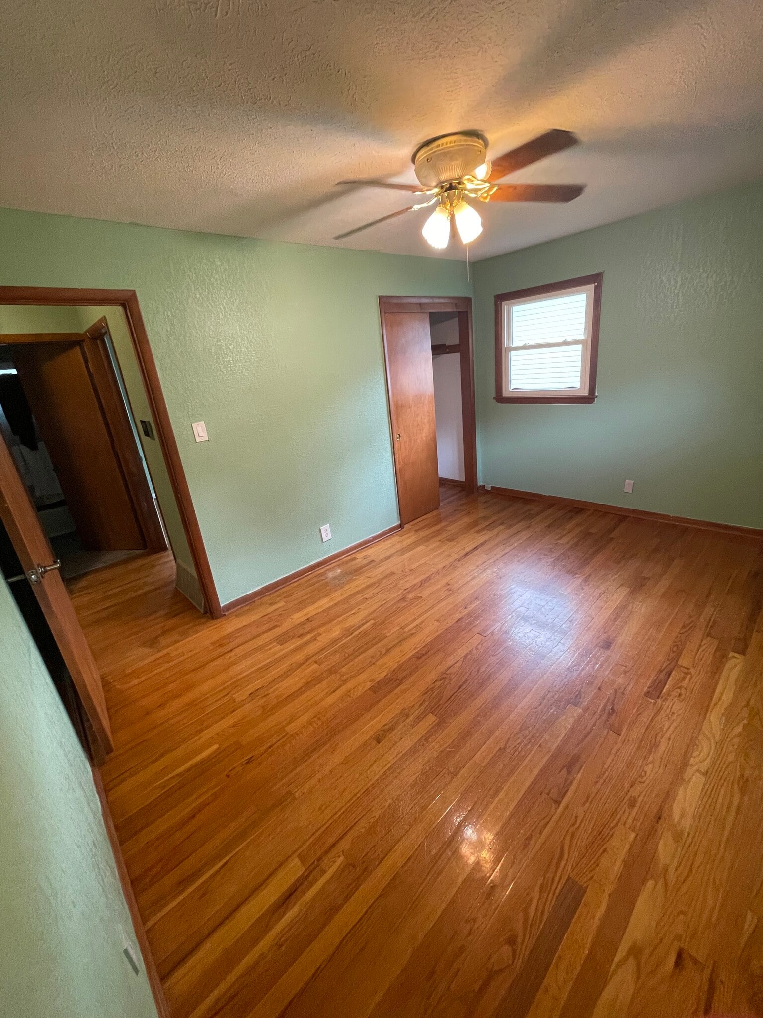 Bedroom 3 - 1013 Cedar St