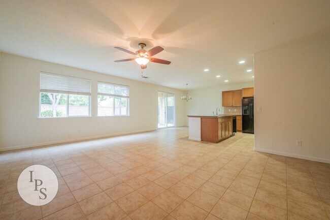 Building Photo - Harlan Ranch Clovis Home, 3BR/2BA, Amazing Community - Lots of Amenities!