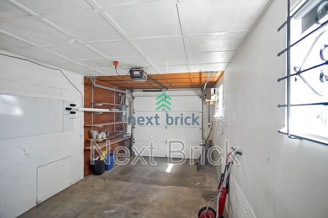 Building Photo - 11545 26th Ave NE