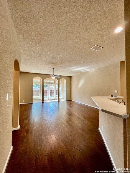 Building Photo - 3155 Sunset Cove