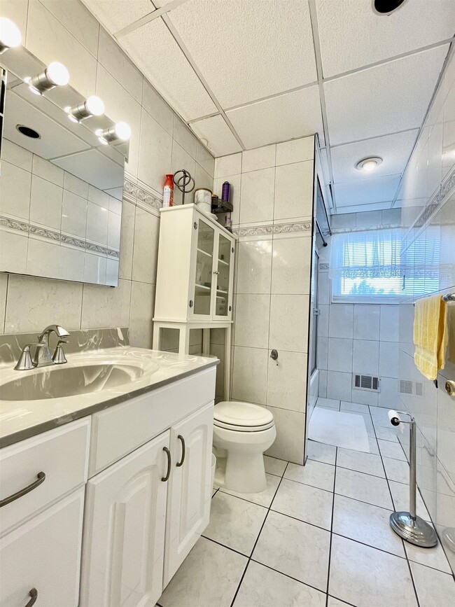 Primary Photo - 20 Pinho Ave