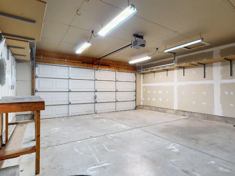 Building Photo - 1129 S 1660 E