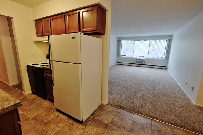 Royal Park Apartments Saint Louis Park, MN Apartment