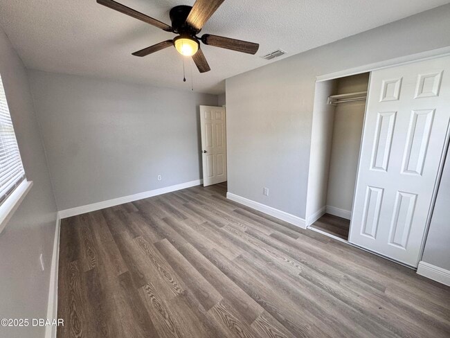 Building Photo - 704 Boston Ct