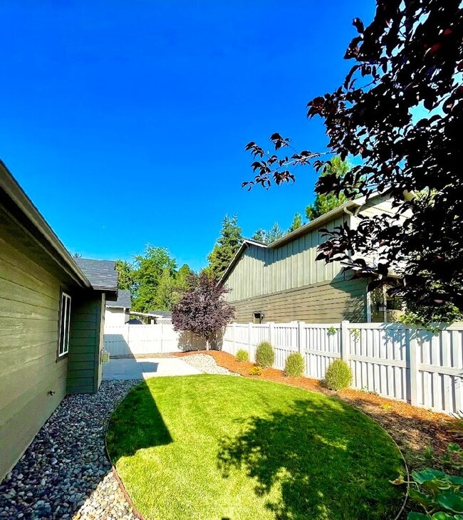 Building Photo - 3844 W Magnolia Ln