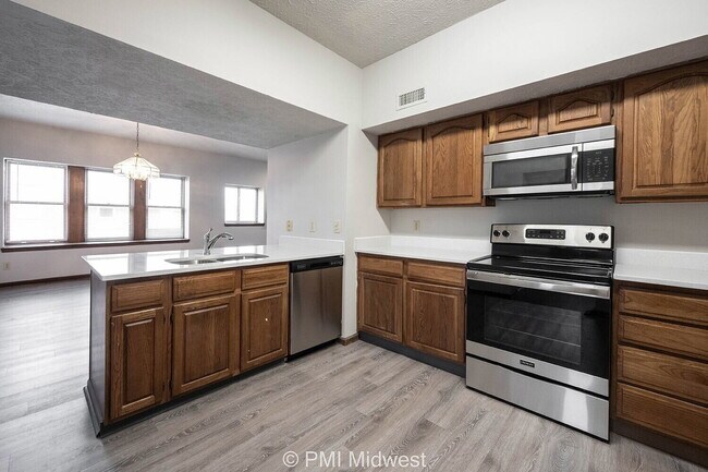 Building Photo - 3715 N Meridian St