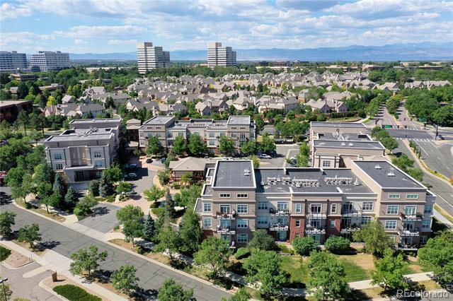 Building Photo - 5677 S Park Pl