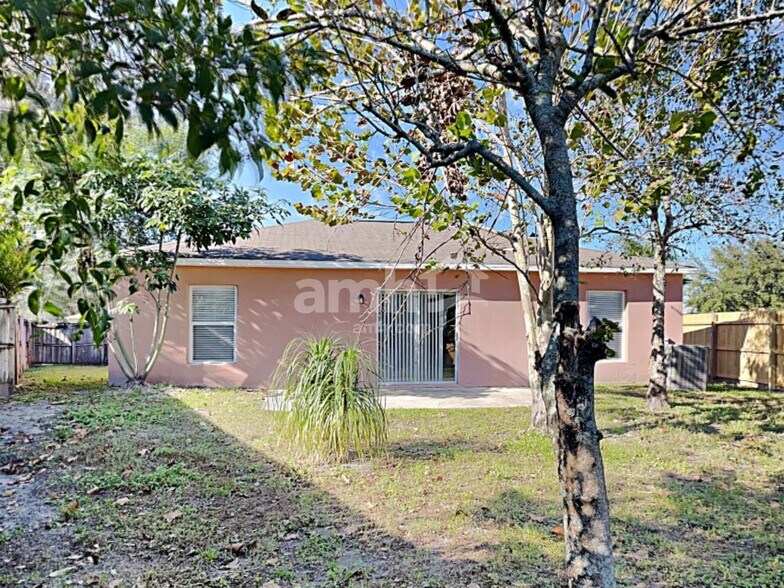 Building Photo - 24746 Mary Beth Ct